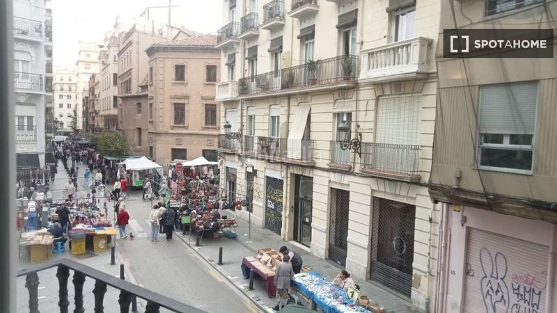 Foto 0219444a-68f2-4bcf-b319-1ebf033c6a86. Rent flat with heating in Russafa Valencia