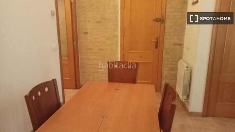 Foto 0be90fcb-e0f0-4104-bc02-7f2f012cdd3d. Rent flat with heating in Russafa Valencia