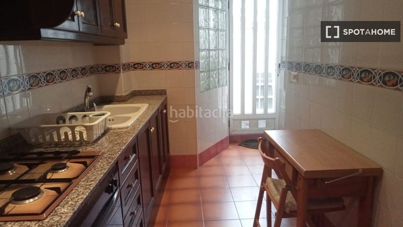 Foto 65b0125e-a1c9-49e9-b181-c90c9ed577cd. Rent flat with heating in Russafa Valencia