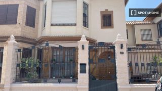 Affitto Appartamento in Safranar. Piso de 5 habitaciones en alquiler en favara, valencia
