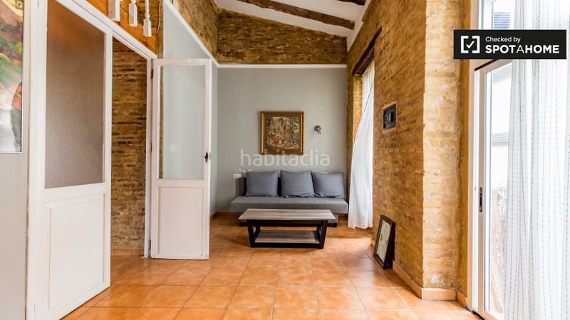 Foto e77f9e19-0a07-4d50-87d5-67d9876e1cec. Rent flat with heating in El Carme Valencia