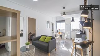 Lloguer Pis a Russafa. Apartamento de 2 dormitorios en alquiler en russafa, valencia
