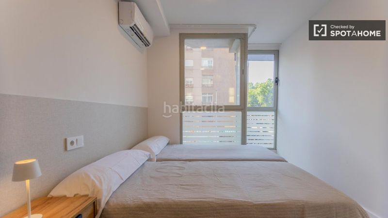 Foto 3363a580-0174-422e-bb3e-cf83439e8afb. Rent flat with heating in Aiora Valencia