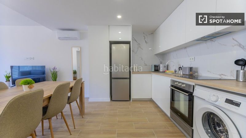 Foto 6626c1f4-45a4-4e79-8c74-ab3ae1dab80b. Rent flat with heating in Aiora Valencia