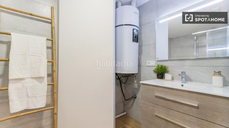 Foto d4469c0e-5854-4ce6-b636-029e688095e8. Rent flat with heating in Aiora Valencia