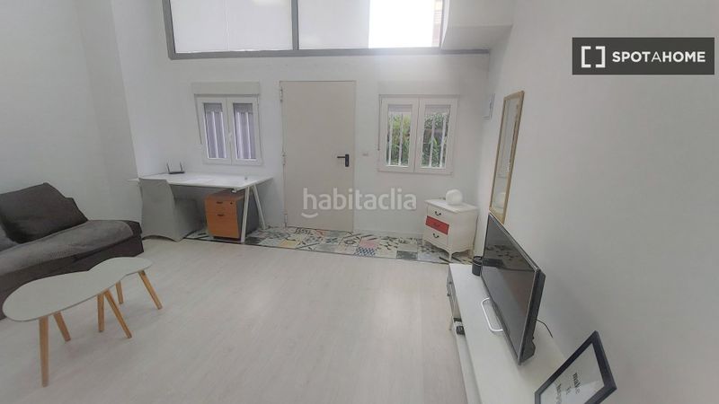 Foto f5ff4b32-34ef-4e91-8823-9fcf0a7e3485. Lloguer pis amb calefacció a Barrio de la Luz Xirivella