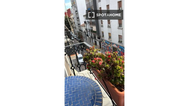 Foto 1ee21eaf-a26c-4bfe-8ba1-d088fe6216cb. Rent flat with heating in Russafa Valencia