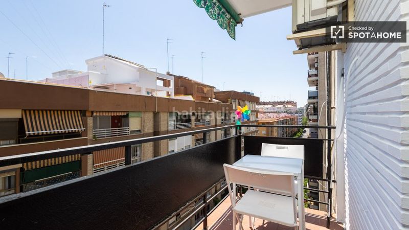 Foto 3db43eca-605c-480f-88e5-f35960bbebd8. Rent flat with heating in Aiora Valencia