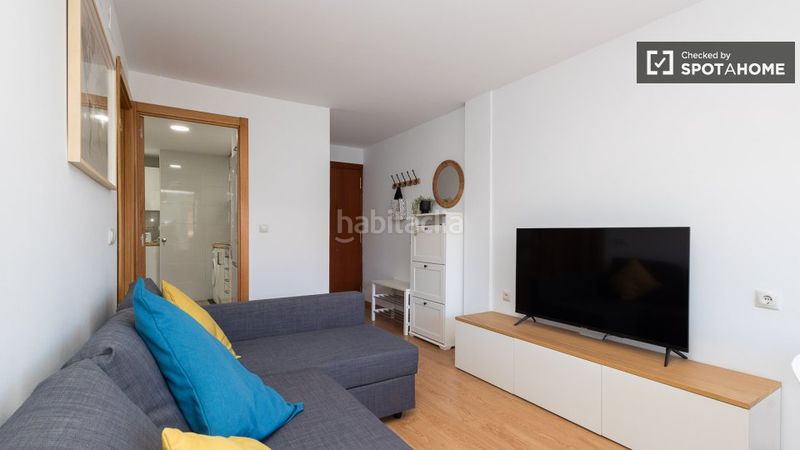 Foto acde587d-29c9-46c0-9b27-e7bda62bbe6f. Rent flat with heating in Aiora Valencia