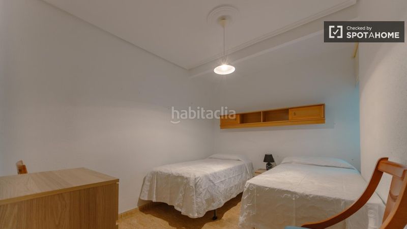 Foto 4c66d3d7-9444-4756-9265-260ca5acd9f7. Lloguer pis amb calefacció a Natzaret Valencia
