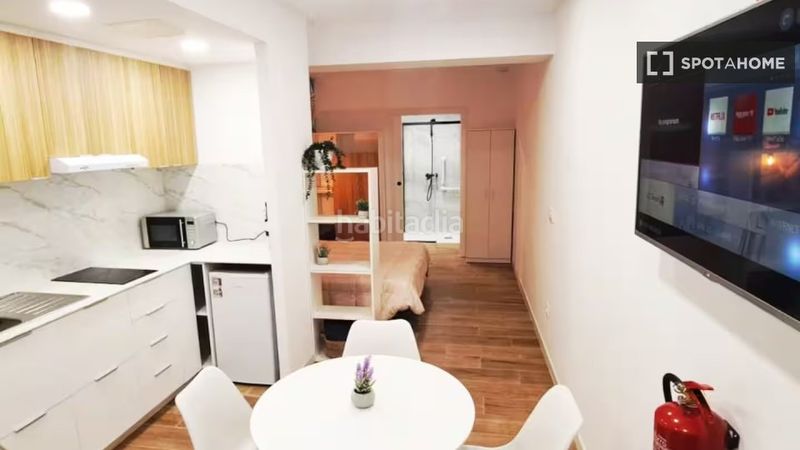 Foto b5f9aa63-77bd-4395-8e9f-17461cf53699. Rent flat with heating in Albors Valencia