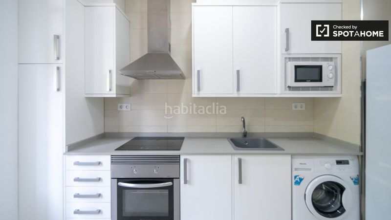 Foto b37ad6cb-cba6-4ecb-a56e-206183606401. Lloguer pis amb calefacció a Camí Fondo Valencia