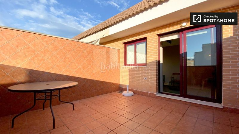 Foto 3d0d2b0c-4c92-49ef-b1f7-85fa941cb6d3. Rent flat with heating in Barrio de Patraix Valencia