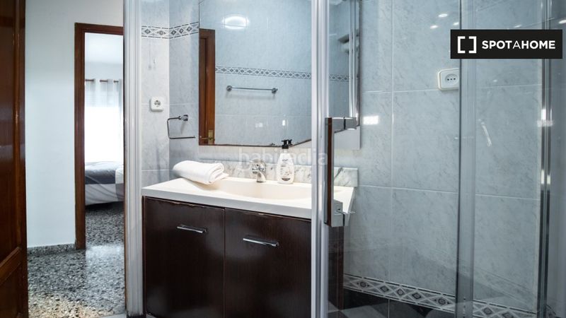 Foto bd04ae06-aa70-43b7-8db3-ae2323ef2d79. Rent flat with heating in La Roqueta Valencia