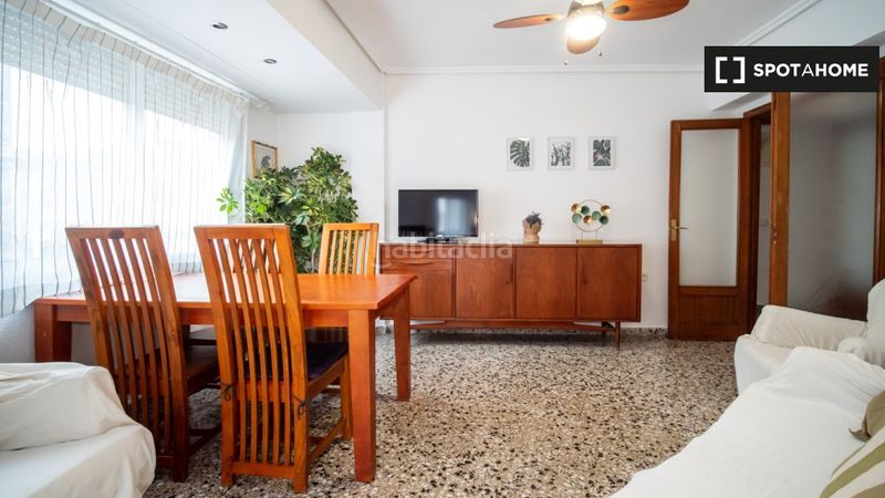 Foto bd85b2be-0d29-432b-bb11-2f55e9e54676. Rent flat with heating in La Roqueta Valencia