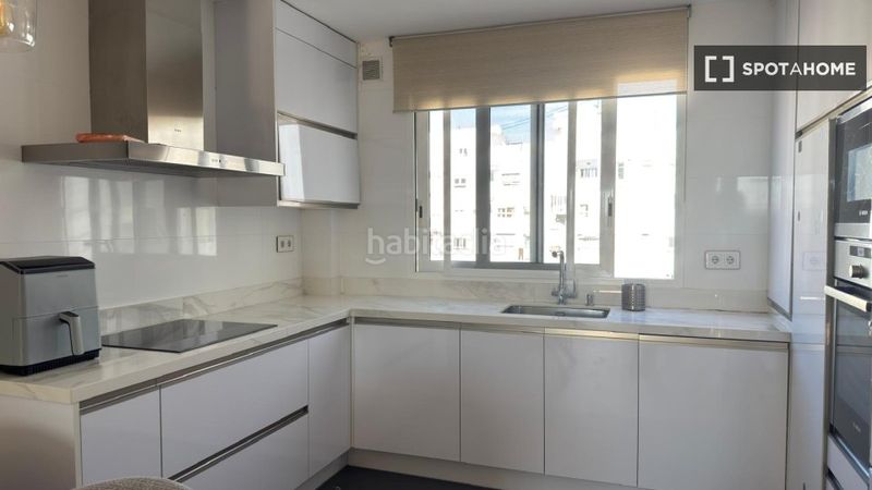 Foto 0a1540af-76b7-4dad-91f3-09fec415a2fe. Rent flat with heating in Marxalenes Valencia