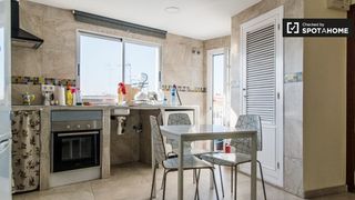 Location Appartement à El Carme. Piso de 4 habitaciones en alquiler en el carme, valencia