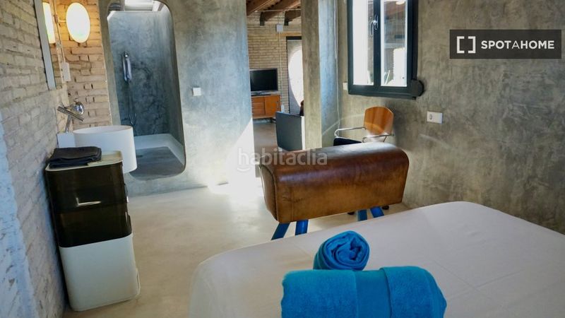 Foto 70b72d03-d68f-4025-ae92-eb37db73f71f. Rent flat with heating in Russafa Valencia