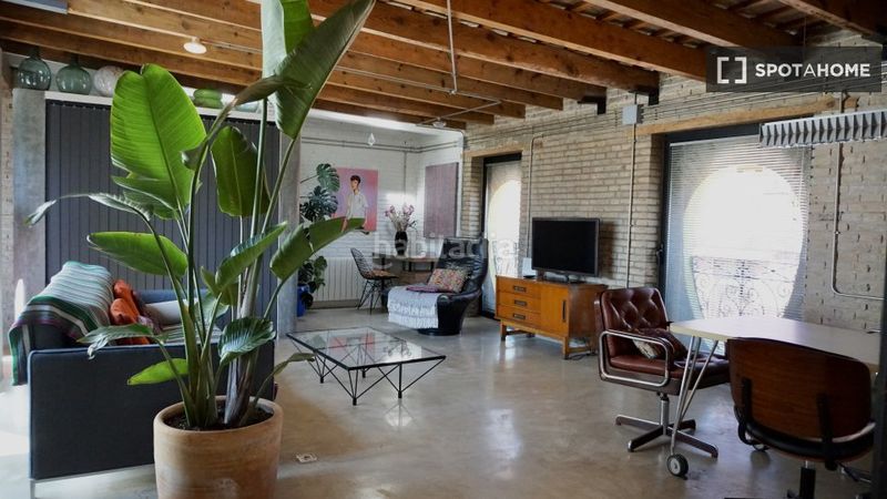 Foto f1ae347b-f2de-4259-85eb-3301ae1c7832. Rent flat with heating in Russafa Valencia