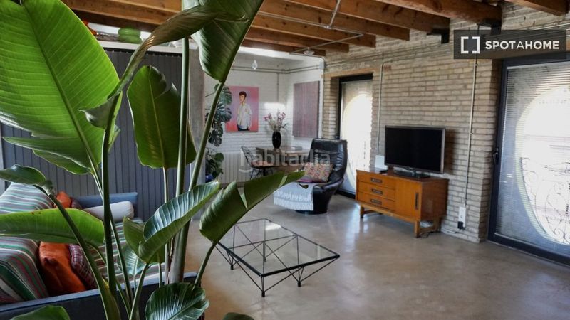 Foto f482b837-eb6c-47fa-93a7-a843463297e2. Rent flat with heating in Russafa Valencia