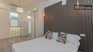 Miete Etagenwohnung in En Corts - Doctor Waksman. Estudio en alquiler en en corts, valencia.