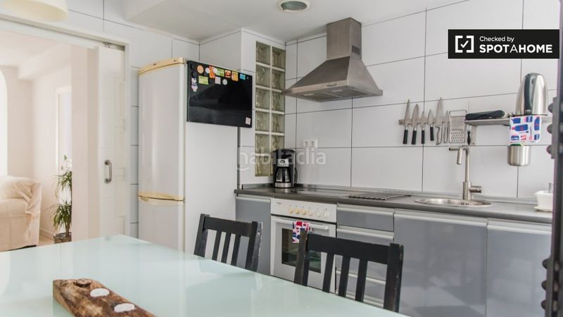 Foto f6ca4135-1160-48d8-8ce4-79ff9e8a7461. Rent flat with heating in Albors Valencia