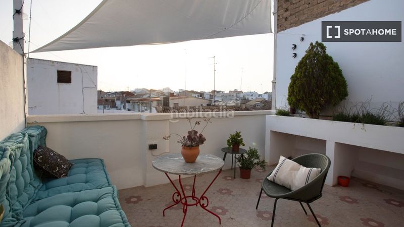 Foto 7f6cf541-ce25-4f27-a63e-dc11997f75e9. Rent flat with heating in Russafa Valencia