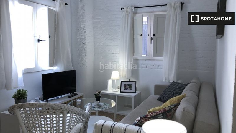 Foto 5663ae74-c180-4ae8-b4fc-c6a1cbf42a9d. Rent flat with heating in Barrio Benicalap Valencia