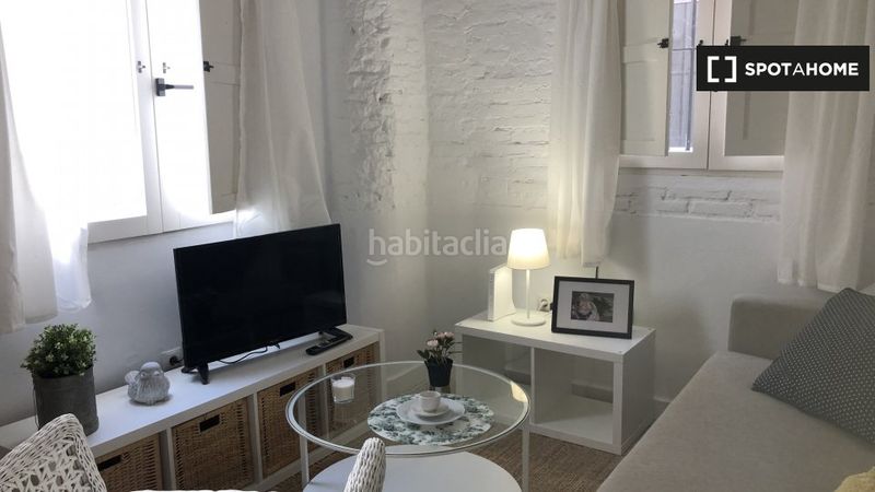 Foto 97ab9840-e12a-4a63-b6c7-1cc7745e4eac. Rent flat with heating in Barrio Benicalap Valencia