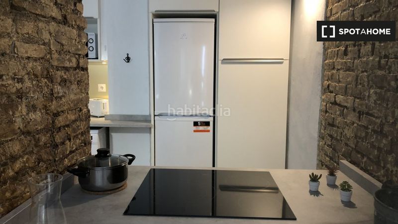 Foto f641046a-6945-46f6-a040-1175466a6959. Rent flat with heating in Barrio Benicalap Valencia