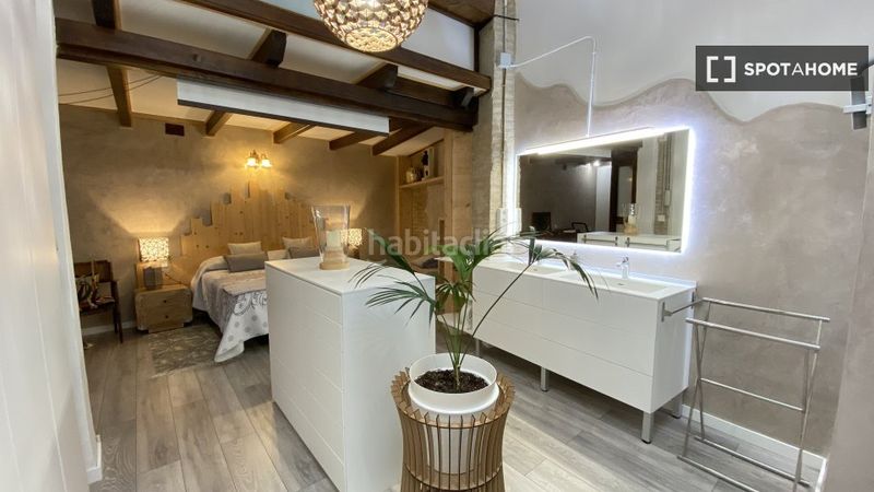 Foto 2c71e0ae-4288-443c-bc0f-ba80a674498d. Rent flat with heating in Russafa Valencia