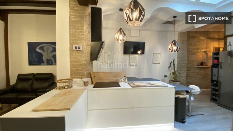Foto dbcd44fa-f6fc-4662-bf7c-efa6b54bbe03. Rent flat with heating in Russafa Valencia
