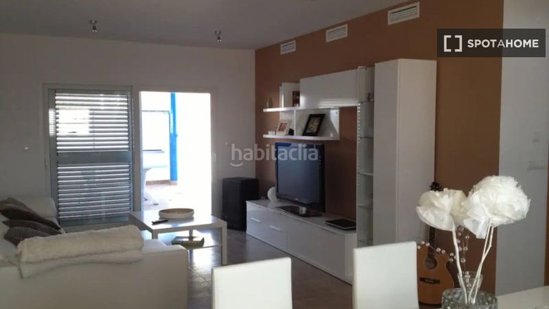 Foto 9b3b7d4f-feca-402c-baf3-2746a4388867. Location appartement avec chauffage dans El Marenyet Cullera