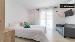 Rent Flat in Mestalla. Acogedor estudio en alquiler en el pla del real, valencia