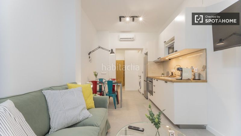 Foto d0dcbf2f-60e9-490d-8605-961a54efda75. Rent flat with heating in Barrio Benicalap Valencia