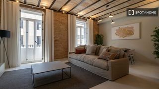 Miete Etagenwohnung in Gran Via. Piso en alquiler de 4 habitaciones en la gran vía, valencia