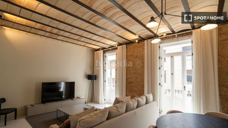 Foto 019348ed-5617-41b2-993a-870e94f8fc99. Rent flat with heating in Gran Via Valencia