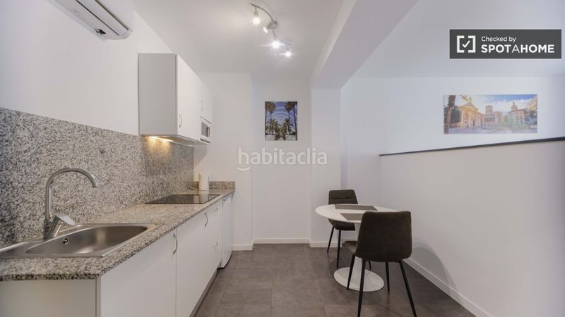Foto 0cf6775f-8771-4f85-9da6-b92d53f8e2e9. Rent flat with heating in Barrio Benicalap Valencia