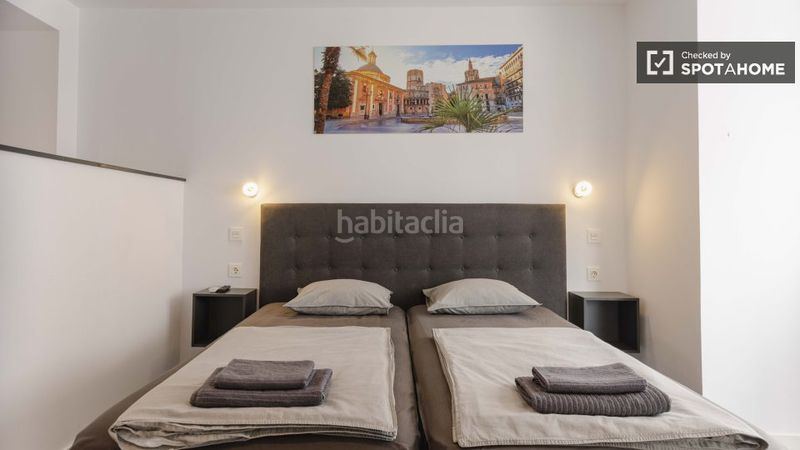Foto 6b50ba96-b3c0-443d-b556-7514c7451294. Rent flat with heating in Barrio Benicalap Valencia