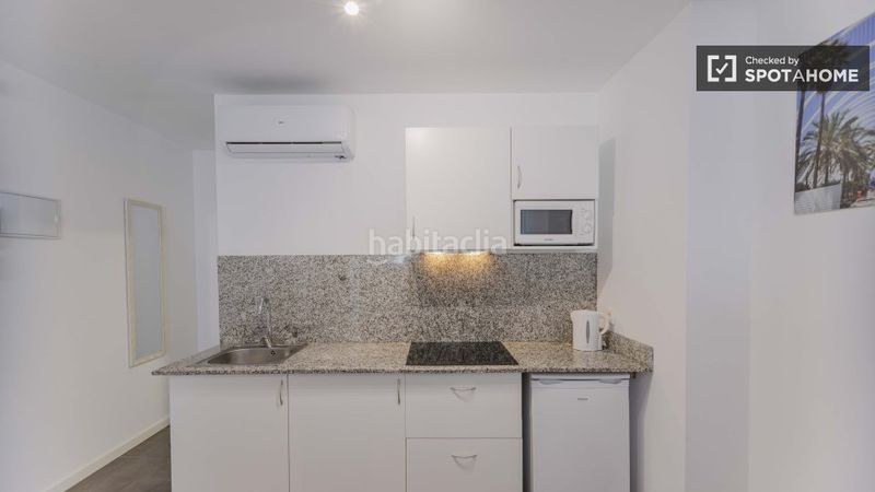 Foto 76211a5a-1a5b-40ba-a077-833b09b7e519. Rent flat with heating in Barrio Benicalap Valencia