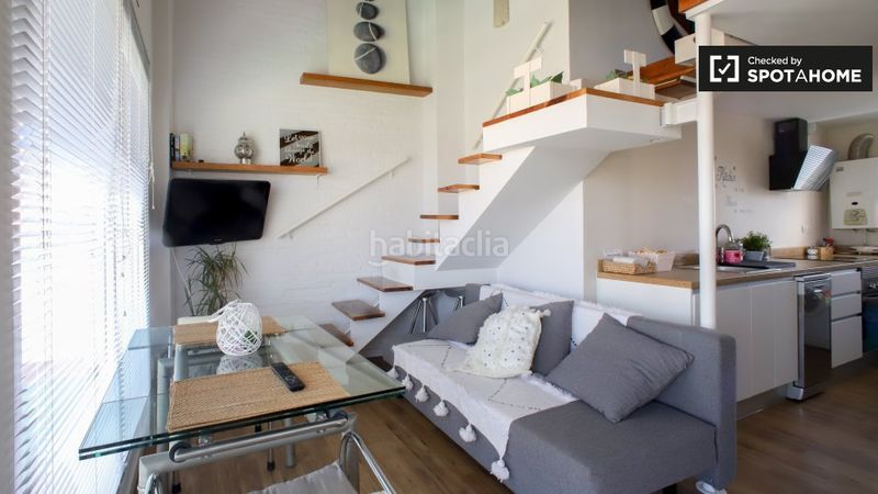 Foto 55263adc-1aaf-41ab-8057-eb69b0db2f8e. Rent flat with heating in Russafa Valencia