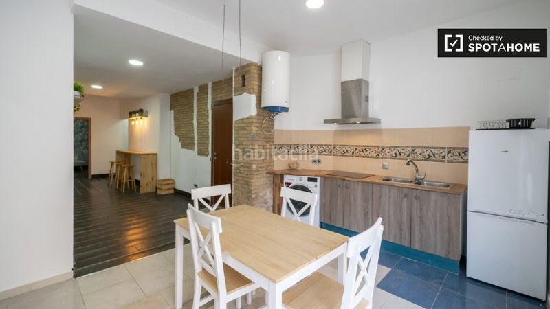 Foto 1d0385ee-4d5a-45d9-81eb-0df2541e13f5. Rent flat with heating in Aiora Valencia