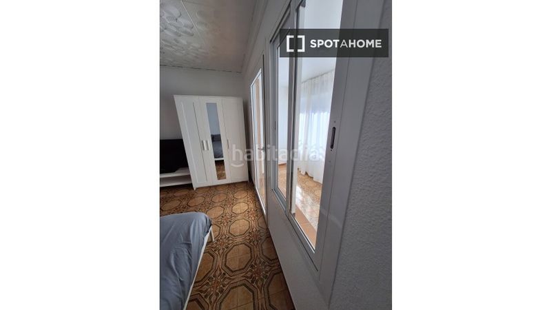 Foto 4734b300-acb2-45e7-83c2-956e68fef957. Rent flat with heating in Alberic