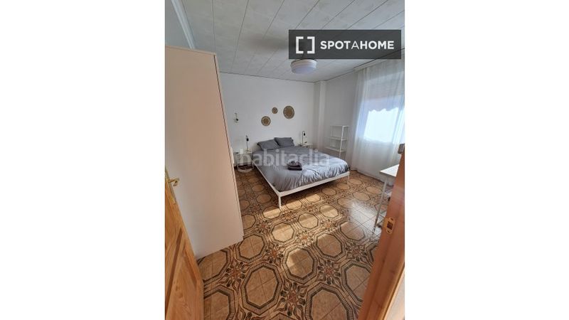Foto e83d427f-051b-453a-966f-4a806bac4c21. Rent flat with heating in Alberic