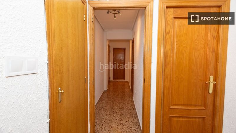 Foto 63142f26-be0a-4922-9dde-01088ed9f3c8. Rent flat with heating in Ciutat Jardí Valencia