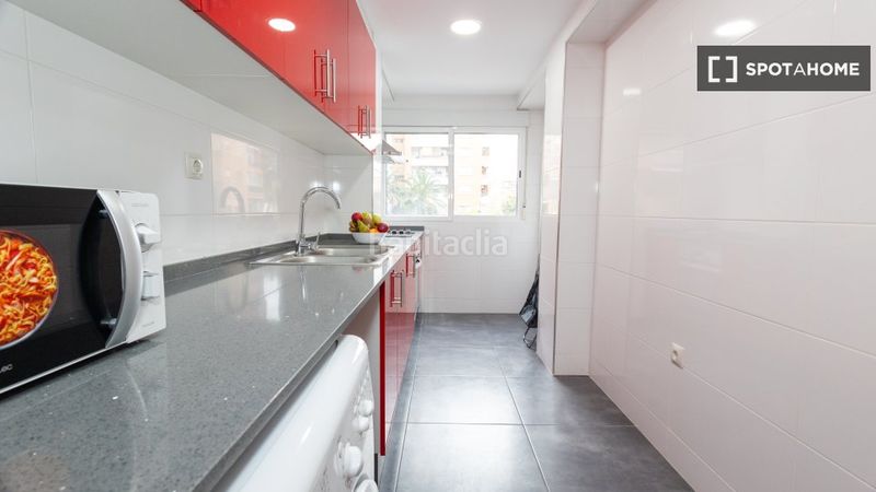 Foto ca1cae63-3ef8-4632-90a0-36816c5441d0. Rent flat with heating in Ciutat Jardí Valencia