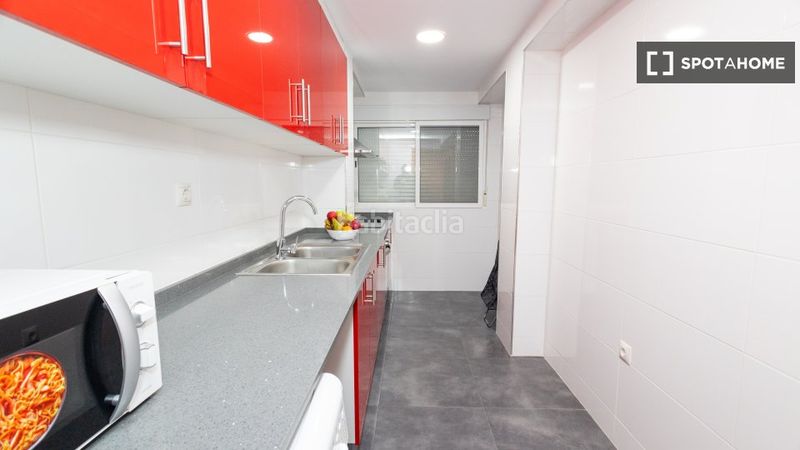 Foto d2880971-cd87-4532-9ce0-29ae3bbff3ba. Rent flat with heating in Ciutat Jardí Valencia
