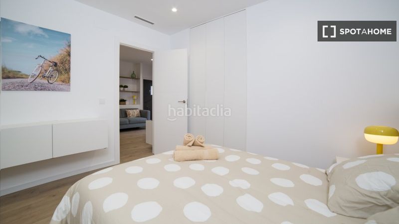 Foto 2972b745-df6a-49d7-9f75-5fe207ebee91. Rent flat with heating in Barrio Benicalap Valencia