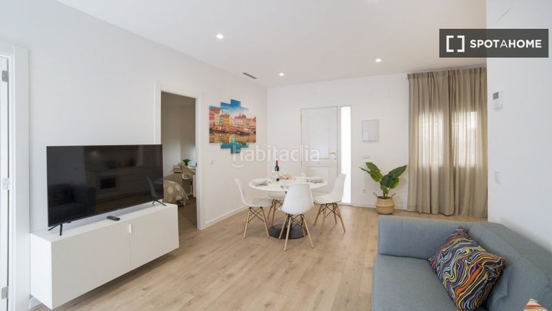 Foto 7a118244-ea40-4685-8beb-a228242658d8. Rent flat with heating in Barrio Benicalap Valencia
