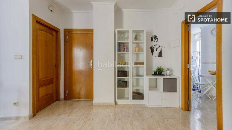 Foto 5314d9b2-3dc8-4919-be35-c3c25135a906. Rent flat with heating in Russafa Valencia